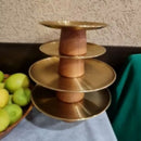 Bandeja com base de madeira