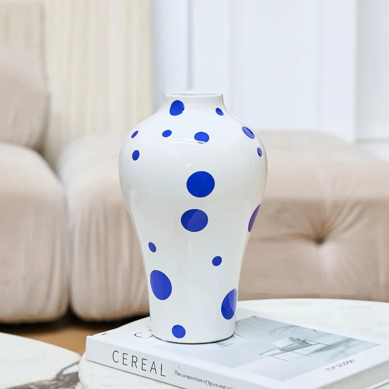 Vaso Cerâmico Azul com Padrão Geométrico